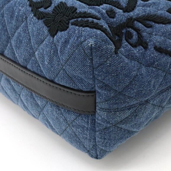 PRADA Black Leather Shoulder Bag - Picture 4 of 9